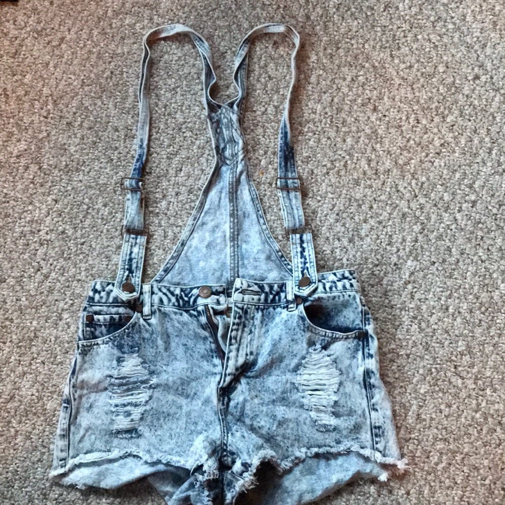 Jean short Overalls. Size 8 juniors